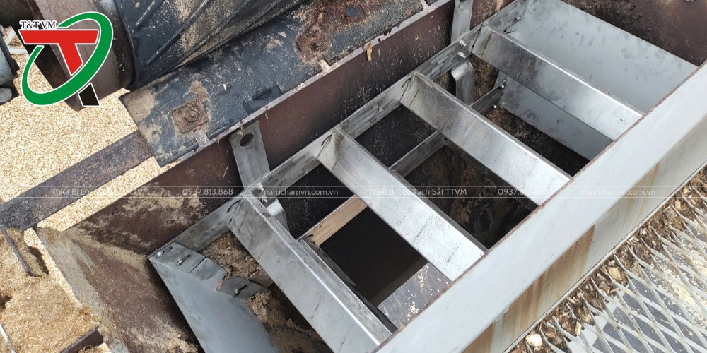 Nam Châm Lưới Ngành Dăm Gỗ