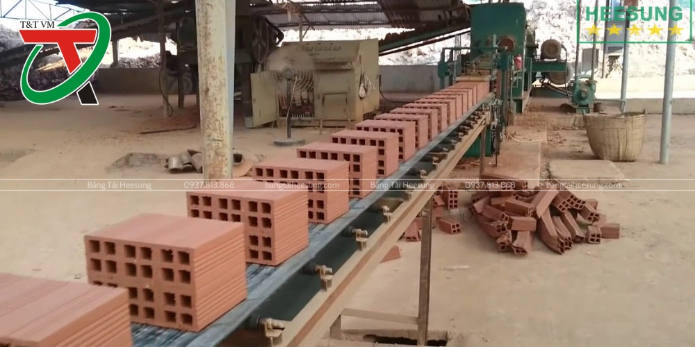 Băng Tải Tải Vật Liệu Nặng