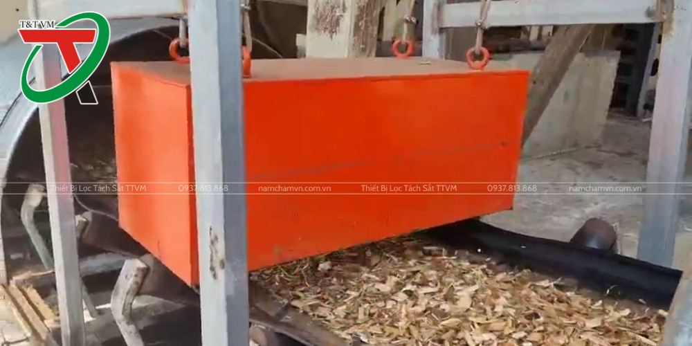 Nam Châm Phẳng Lọc Sắt Trong Dăm Gỗ